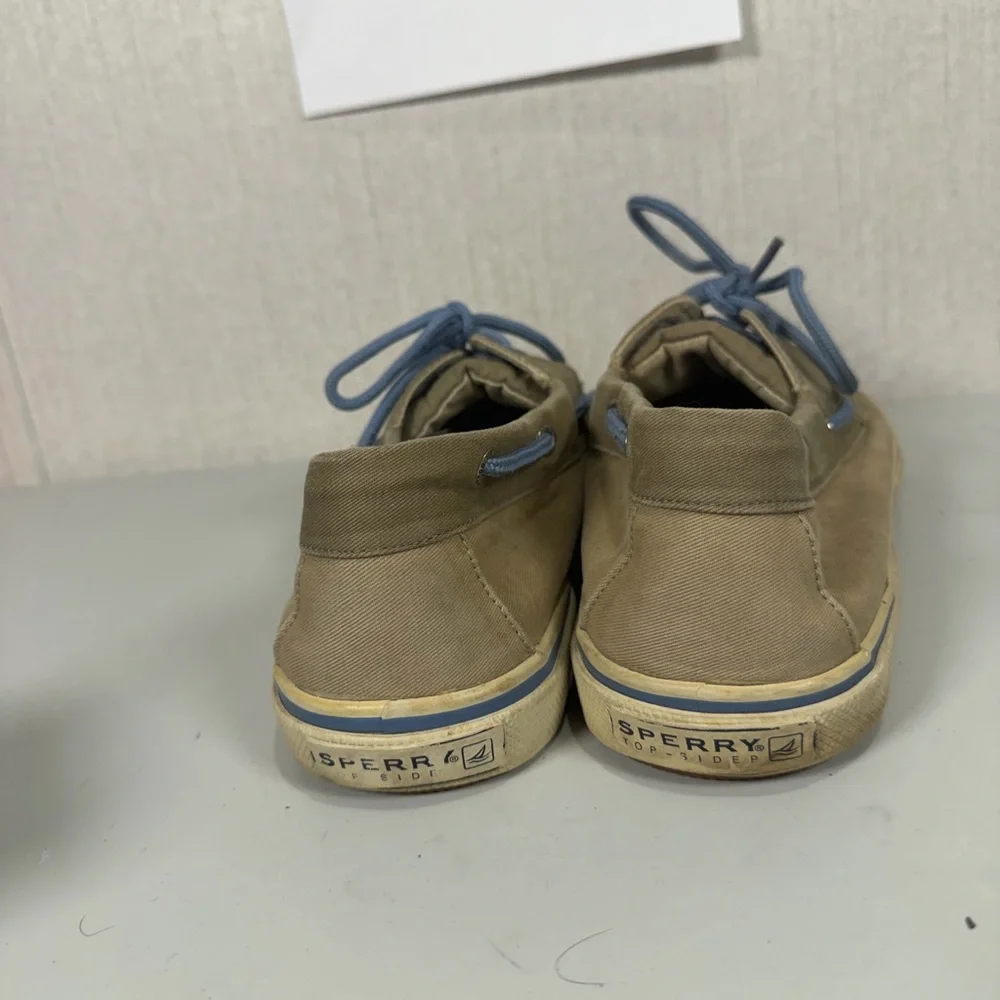 Sperry Tan Boat Shoes with Blue‎ Laces
